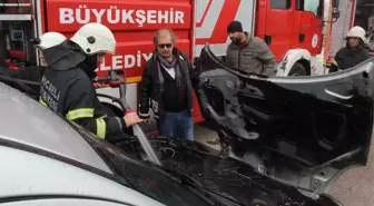 Seyir Halinde Motor Kısmı Yanan Araç Perte Çıktı