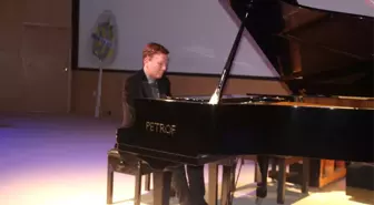 Ünlü Piyanist Blet'den Konser Öncesi İsrail'i Boykot Çağrısı