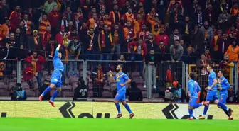 Süper Lig: Galatasaray: 1 - Göztepe: 1 (İlk Yarı)