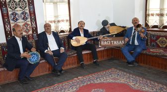 Tarihi Okul Tarihi Kültürü Yaşatmaya Devam Ediyor