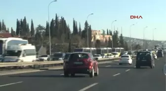 15 Temmuz Köprü Çıkışında Zincirleme Trafik Kazası 2 Yaralı