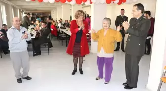 Askeri Bandodan Huzurevi Sakinlerine Konser