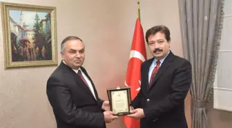 Başkan Ay'dan Başsavcıya Plaket