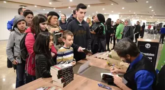 'Sporcular Yazmıyor, Sadece Konuşuyor'