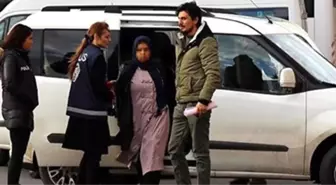 Polis, Terk Edilen Bebeğin Annesini Göbek Bağından Buldu