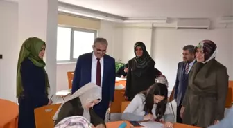 Vali Karaloğlu, Kadın Aile ve Gençlik Merkezini İnceledi