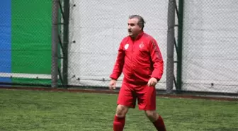 Bakan Osman Aşkın Bak Maç Yaptı