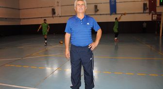 Eğirdir Elmaspor Antrenörü Ahmet Özkoçahmet Özkoç Görevinden Ayrıldı