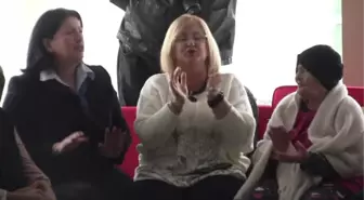 Türk Kızılayı Yaşlılar Konukevi'de Yılbaşı Kutlaması