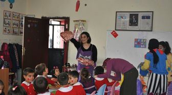 Üniversite Öğrencilerinin Giysi Kampanyası Büyük İlgi Gördü
