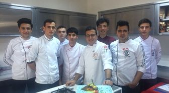 Isparta Aşçılar ve Pastacılar Derneği'nden Öğrencilere Uygulamalı Eğitim