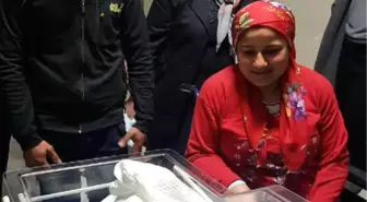 Kayseri'de Yeni Yılın İlk Bebeği 00.03'te Doğdu