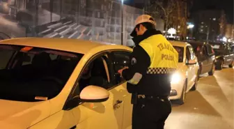 Yeni Yıla Görev Başında Girdiler