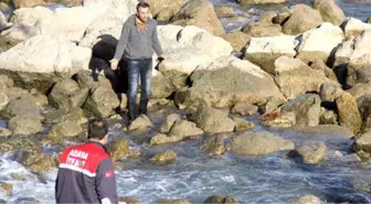 Nehirde Selfie Çeken Vatandaş, Baraj Kapakları Aniden Açılınca Boğulma Tehlikesi Atlattı