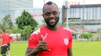 Samsunspor'da Parasını Alan Tek Futbolcu Chibuike Kampa Katılmadı