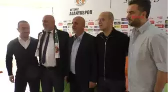 Aytemiz Alanyaspor'da Hikmet Karaman Dönemi Resmen Başladı