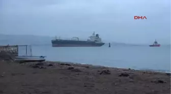 Çanakkale Boğazı'ndan Geçen Gemi Makine Arızası Yaptı