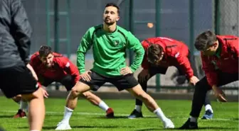 Canberk Aydın, Denizlispor'un Kampına Katıldı