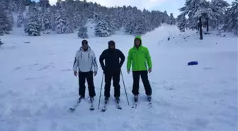 Muratdağı Termal Kayak Merkezi'nde Kayak Sezonu Açıldı