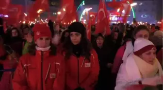 10 Bin Kişi Meşalelerle Yürüyerek Sarıkamış Şehitlerini Andı