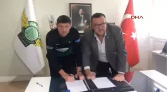 Akhisarspor Seleznyov'u Aldı