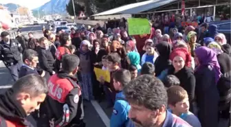 Antalya Alanya'da Yeni Yol Protestosu