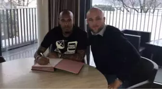 Nigel de Jong, Mainz 05 ile Anlaştı