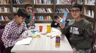 Altındağlı Çocuklar 'Kitaplar Sizden, Ayraçlar Bizden' Dedi