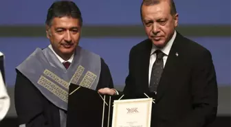 Boğaziçili Rektör, Erdoğan'ın Eleştirisinden Sonra Attığı Tweetle İlgili Konuştu: Yanlış Anlaşıldı