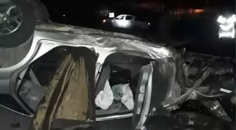 Otomobil Refüje Çarparak Takla Attı: 3 Yaralı