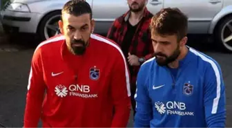 Trabzonspor İdmanında Onur Kıvrak ve Servet Çetin Tartıştı