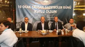 Başkan Gürlesin, Gazetecilerle Yemekte Buluştu