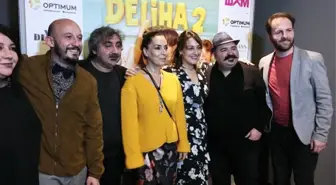 Deliha 2'nin İzmir Galasına Yoğun İlgi