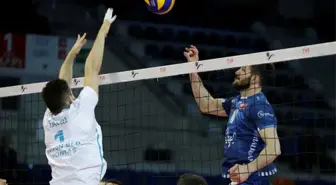 Voleybol: Efeler Ligi