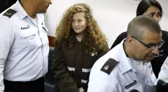 Filistinli Ahed Tamimi'nin Gözaltı Süresi Uzatıldı