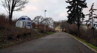Star Wars Karakteri R2-D2 Prag Folimanka Parkı'nda Hayat Buldu!