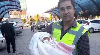 Belediye Otoparkında Bir Haftalık Kız Bebek Bulundu