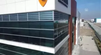 Boeing ve Airbus'a 700 Bin Parça Ürettiler