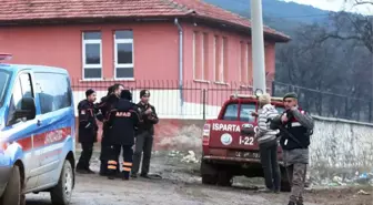 Isparta'da Düşen Askeri Uçağın Enkazındaki İncelemeler Sürüyor