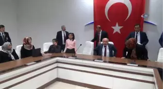 Karaman'da Şehit Polis Memurunun Devlet Övünç Madalyası Kızlarına Verildi