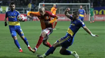 Galatasaray İlk Yarıyı Önde Kapattı
