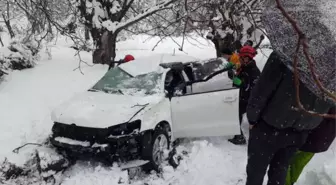 Tunceli'de Trafik Kazası: 2 Yaralı