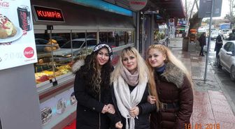 Adnan Oktar'ın Başını Yakan Kızların Annesi Konuştu: Eşimden Şiddet Gördüm