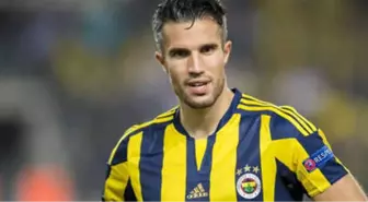 Fenerbahçe, Van Persie'nin Sözleşmesini Feshetti!