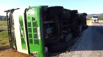 Mersin'de Fırtına Kabusu! Seyir Halindeki TIR Devrildi