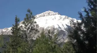 Antalya'da Kar ve Deniz Keyfi Bir Arada