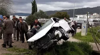 Kumluca'da Trafik Kazası: 2 Yaralı