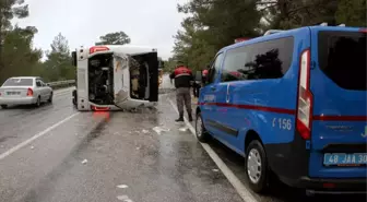 Yolcu Otobüsü Devrildi: 24 Yaralı