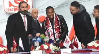 Robinho Resmen Sivasspor'da!