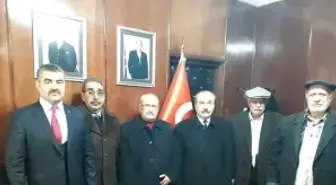 Emekliler Başkan Avşar'dan TOKİ Evleri İçin Yardım İstedi